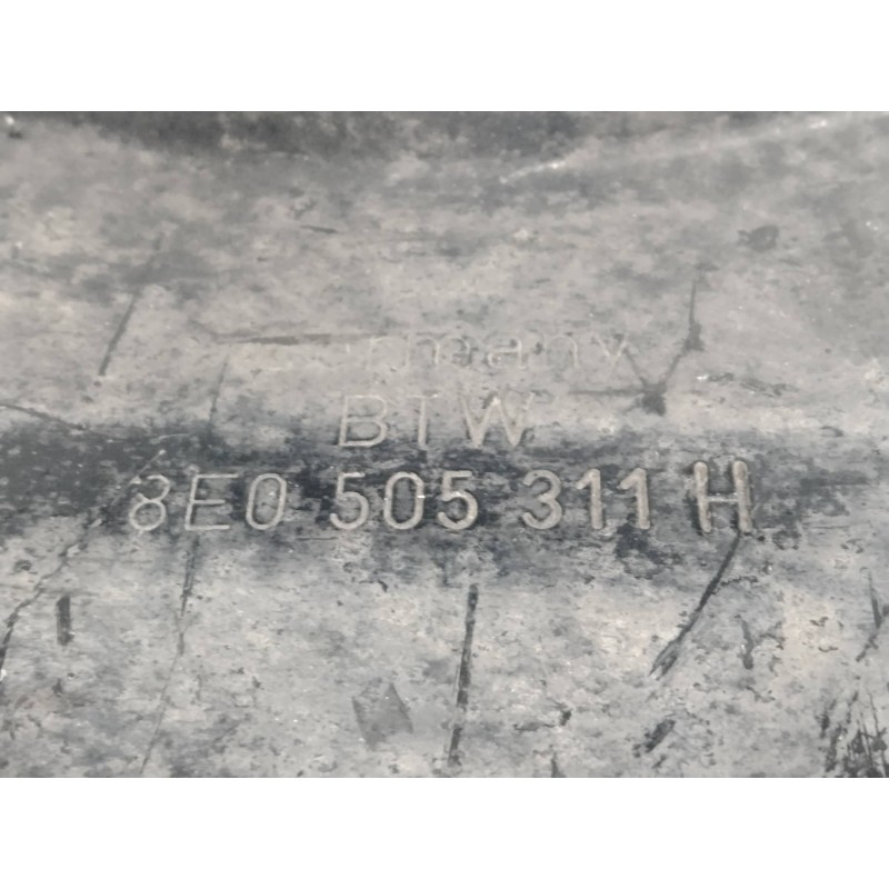 Recambio de brazo suspension inferior trasero izquierdo para audi a6 berlina (4b2) 2.5 v6 24v tdi referencia OEM IAM 8E0505311H 