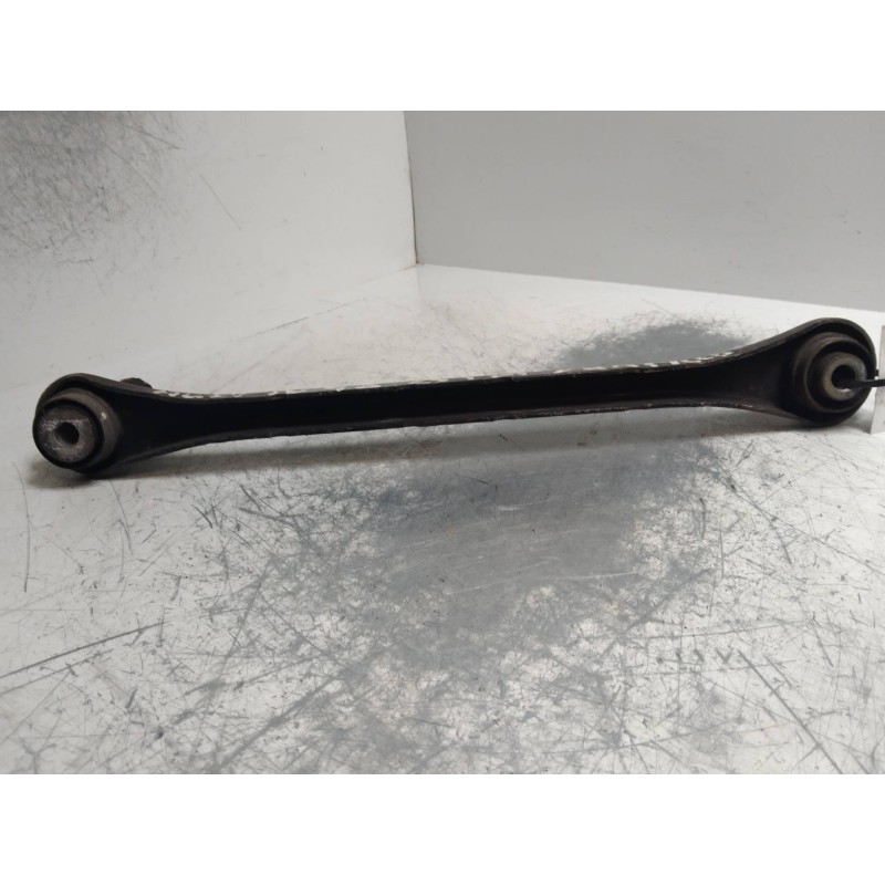 Recambio de brazo suspension inferior trasero izquierdo para audi a6 berlina (4b2) 2.5 v6 24v tdi referencia OEM IAM 8E0501531B 