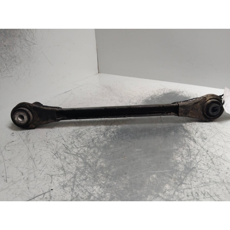 Recambio de brazo suspension inferior trasero izquierdo para audi a6 berlina (4b2) 2.5 v6 24v tdi referencia OEM IAM 4B0501530C 