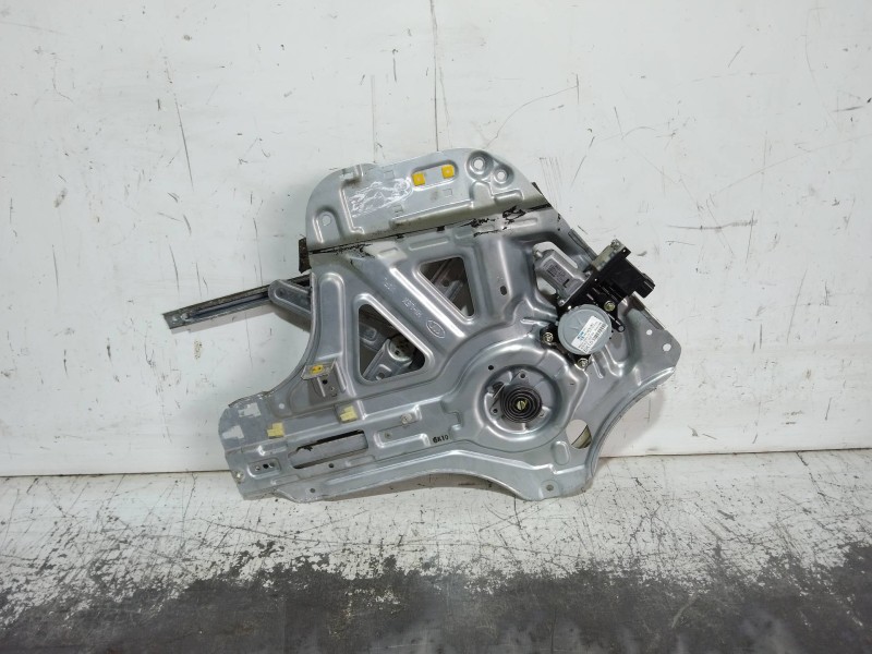 Recambio de elevalunas delantero izquierdo para kia carnival ii 2.9 cdri executive referencia OEM IAM 824504D010 0620200770 5P