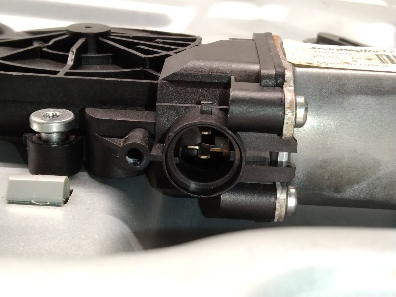 Recambio de elevalunas trasero izquierdo para hyundai santa fe (bm) 2.2 crdi comfort 4x4 referencia OEM IAM 834702B020WKS4 40090