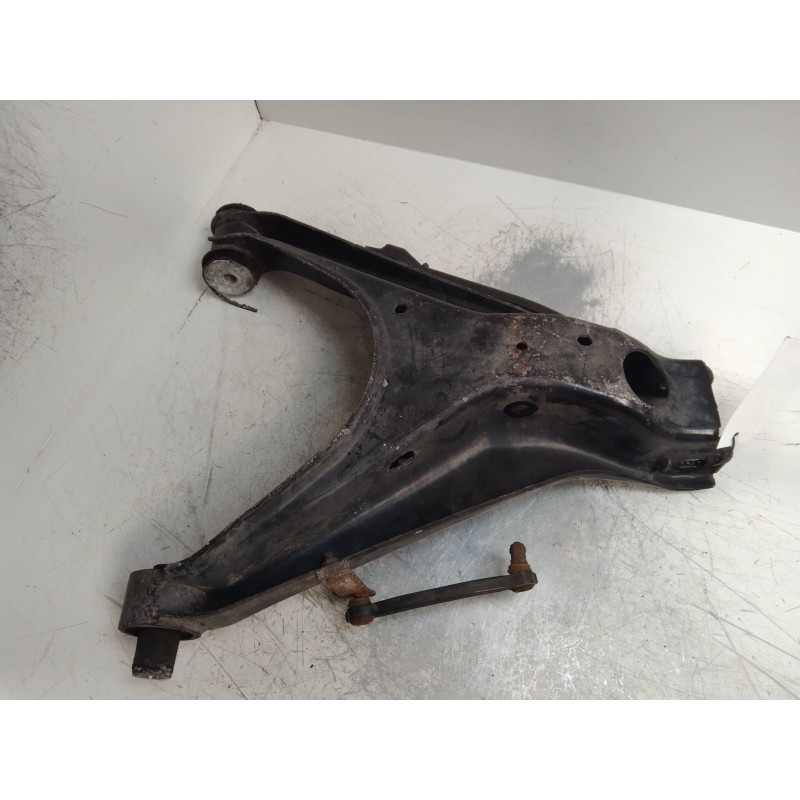 Recambio de brazo suspension inferior trasero izquierdo para audi a6 avant (4b5) 2.5 v6 24v tdi referencia OEM IAM 4B0505311  