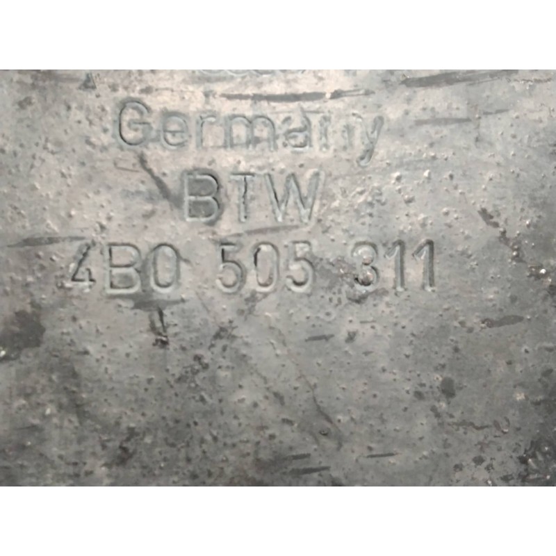 Recambio de brazo suspension inferior trasero izquierdo para audi a6 avant (4b5) 2.5 v6 24v tdi referencia OEM IAM 4B0505311  