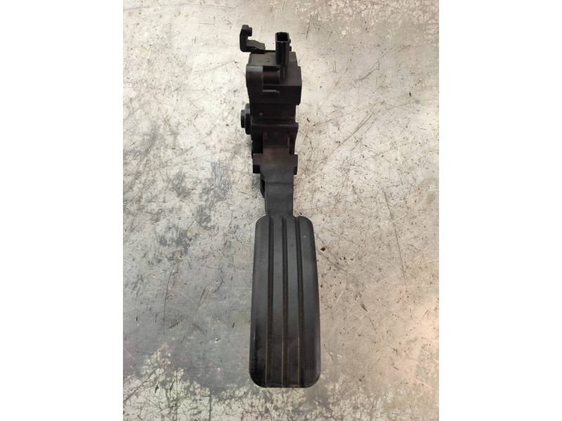 Recambio de potenciometro pedal para renault megane iii berlina 5 p style referencia OEM IAM 180020022R  CTS