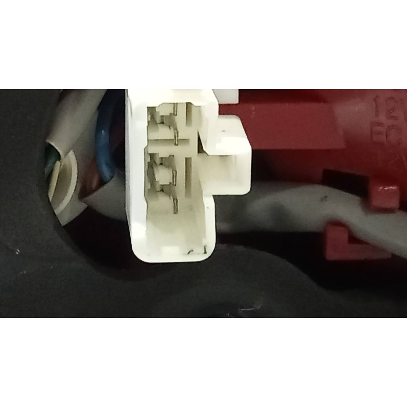 Recambio de piloto trasero izquierdo interior para hyundai santa fe (bm) 2.2 crdi comfort 4x4 referencia OEM IAM 924052B000  