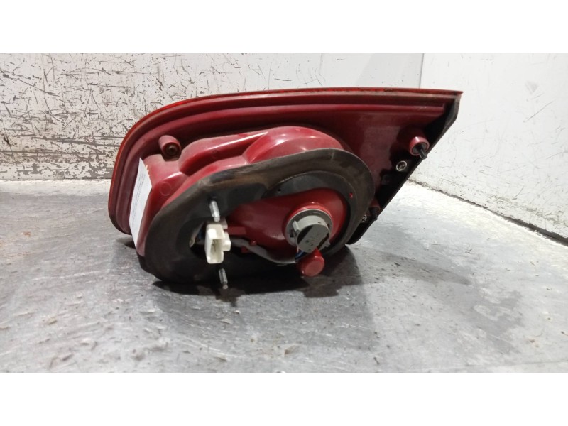 Recambio de piloto trasero izquierdo interior para hyundai santa fe (bm) 2.2 crdi comfort 4x4 referencia OEM IAM 924052B000  