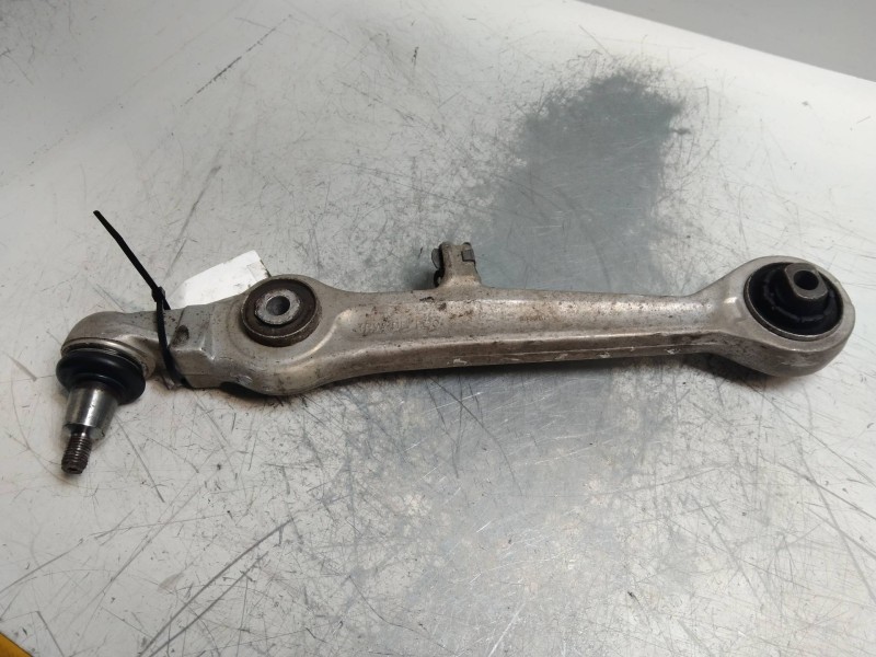 Recambio de brazo suspension inferior delantero derecho para audi a8 (d2) 4.2 quattro referencia OEM IAM 4D0407155G  
