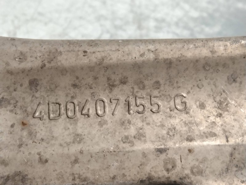 Recambio de brazo suspension inferior delantero derecho para audi a8 (d2) 4.2 quattro referencia OEM IAM 4D0407155G  