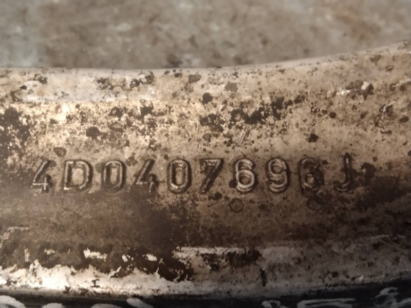 Recambio de brazo suspension inferior delantero derecho para audi s8 (d2) 4.2 v8 32v referencia OEM IAM 4D0407696J  