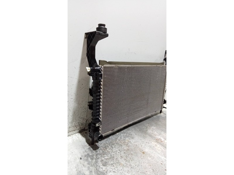 Recambio de radiador agua para ford mustang basis referencia OEM IAM FR338005AH  