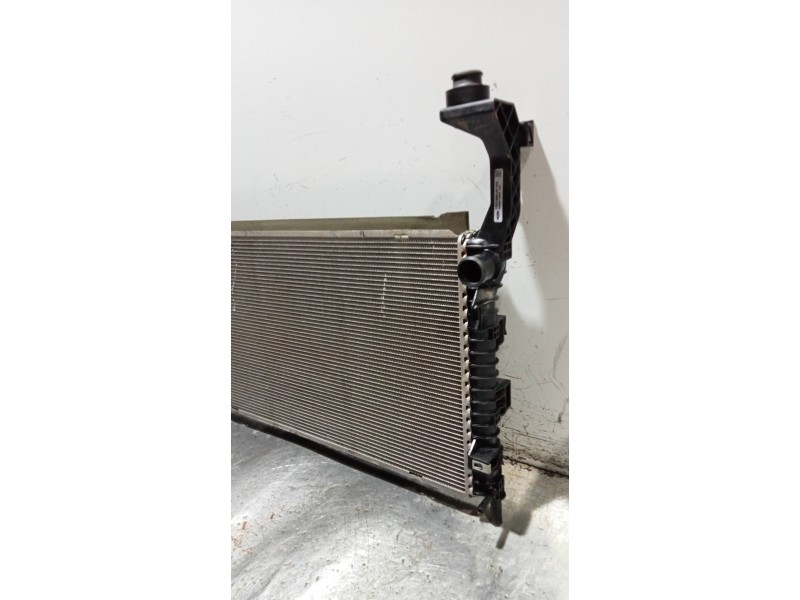 Recambio de radiador agua para ford mustang basis referencia OEM IAM FR338005AH  