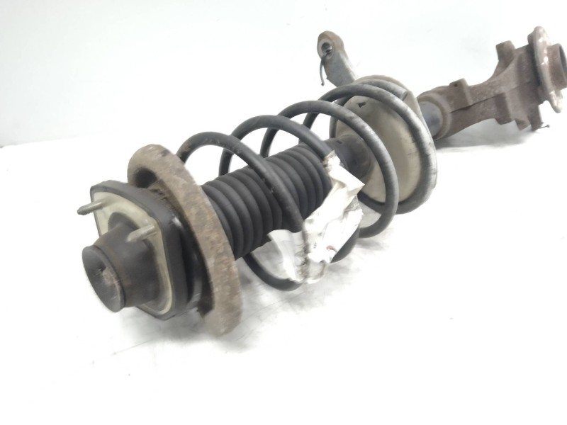 Recambio de mangueta delantera izquierda para citroen saxo 1.1 tonic ii referencia OEM IAM  4T 