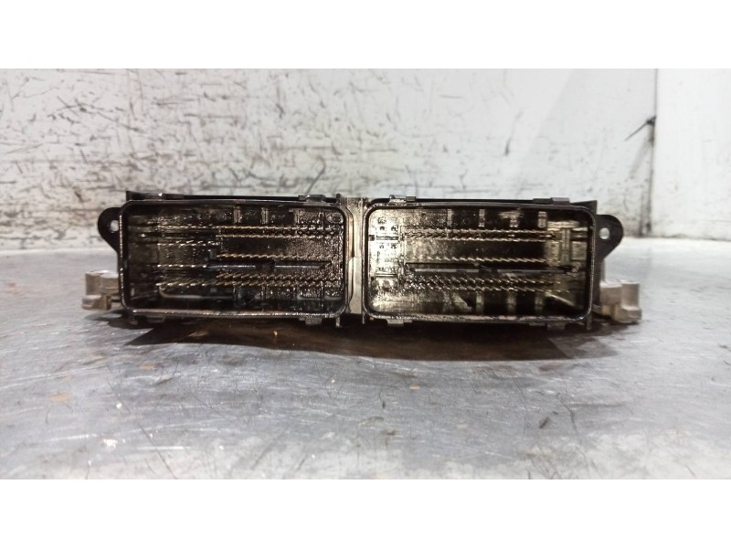 Recambio de centralita motor uce para ford mustang basis referencia OEM IAM 0261516512  