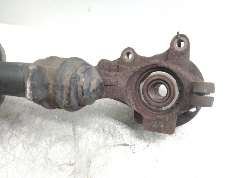 Recambio de mangueta delantera izquierda para citroen saxo 1.1 tonic ii referencia OEM IAM  4T 