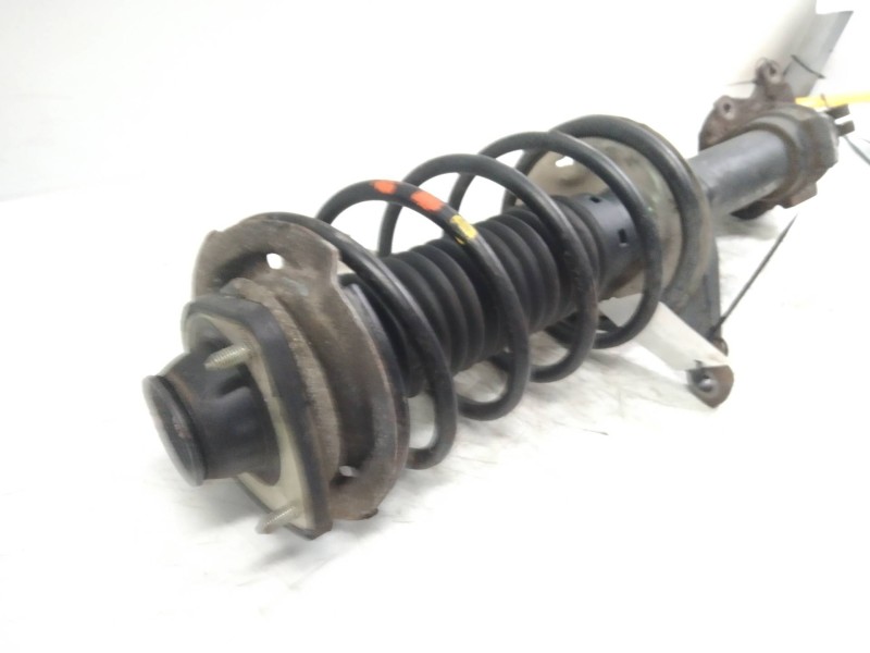 Recambio de mangueta delantera izquierda para citroen saxo 1.1 tonic ii referencia OEM IAM  4T 