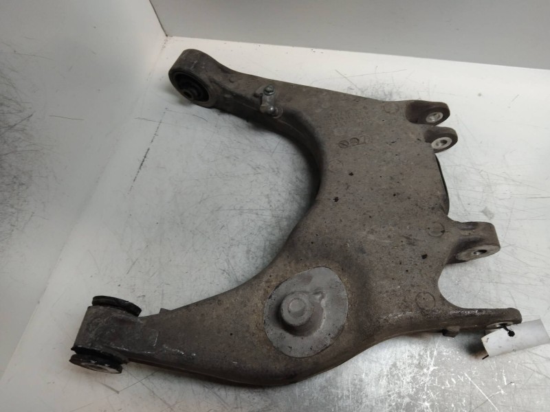Recambio de brazo suspension inferior trasero izquierdo para audi a8 (d2) 3.7 v8 40v referencia OEM IAM 4D0511516H  