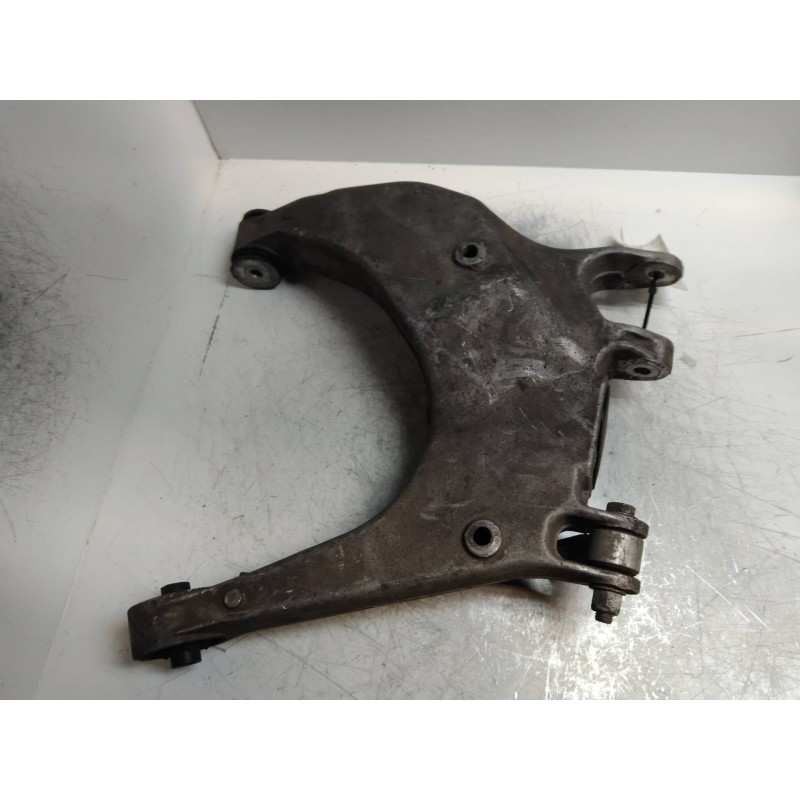 Recambio de brazo suspension inferior trasero izquierdo para audi a8 (d2) 3.3 tdi quattro referencia OEM IAM 4D0511515H  
