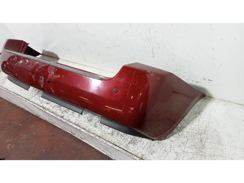 Recambio de paragolpes trasero para kia carnival ii 2.9 cdri executive referencia OEM IAM   