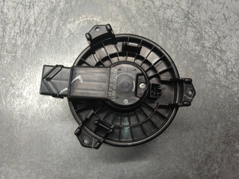 Recambio de motor calefaccion para suzuki swift berlina (mz) gl (3-ptas.) referencia OEM IAM AV2727000311  