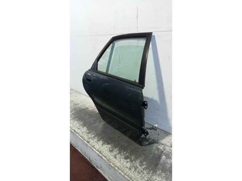 Recambio de puerta trasera derecha para volvo s40 berlina 1.8i referencia OEM IAM   4P