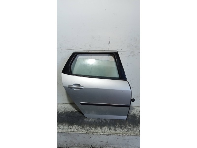 Recambio de puerta trasera derecha para peugeot 407 sw st sport pack referencia OEM IAM   5P