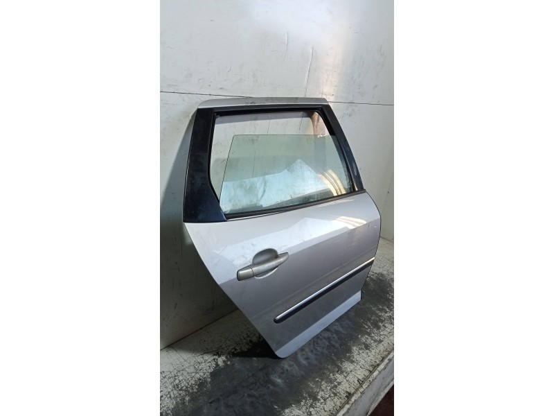 Recambio de puerta trasera derecha para peugeot 407 sw st sport pack referencia OEM IAM   5P