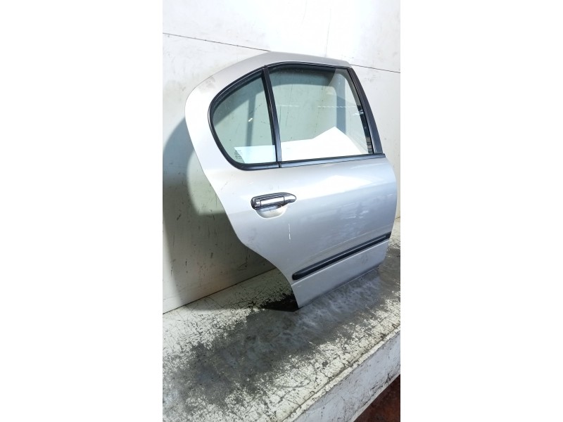 Recambio de puerta trasera derecha para nissan primera berlina (p11) gx referencia OEM IAM   5P
