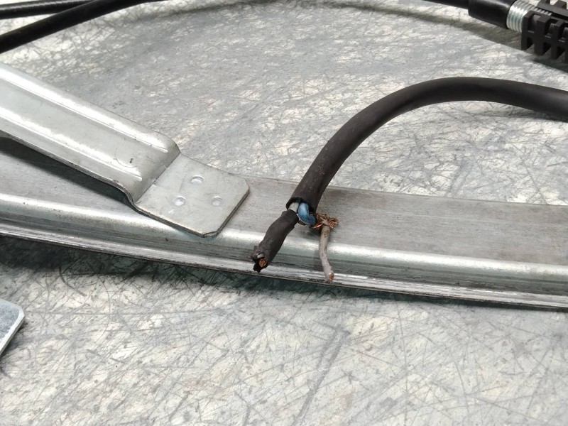 Recambio de elevalunas delantero izquierdo para peugeot 206 cc cc referencia OEM IAM   2P