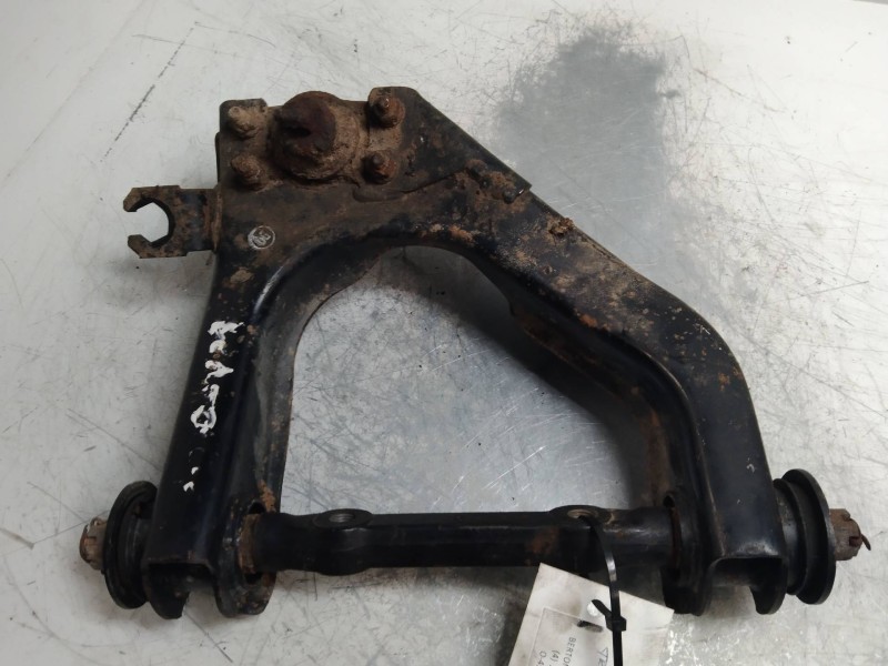 Recambio de brazo suspension superior delantero derecho para bmw bertone freeclimber referencia OEM IAM   