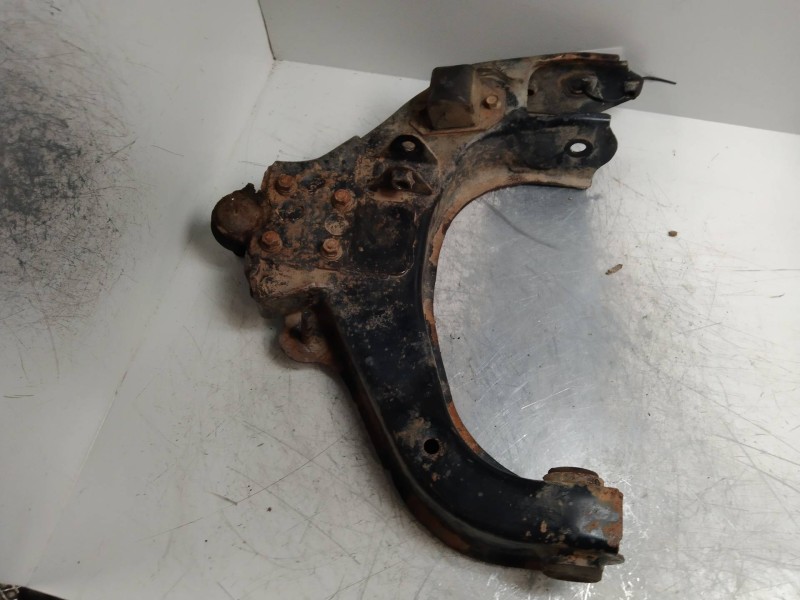 Recambio de brazo suspension inferior delantero derecho para bmw bertone freeclimber referencia OEM IAM   