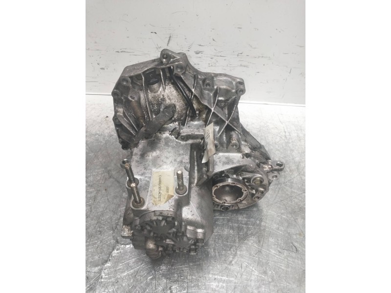 Recambio de caja cambios para volkswagen polo (867/871/873) 1.05 referencia OEM IAM AKV 061072  Recambio de caja cambios para volkswagen polo (867/871/873) 1.05 referencia OEM IAM AKV 061072