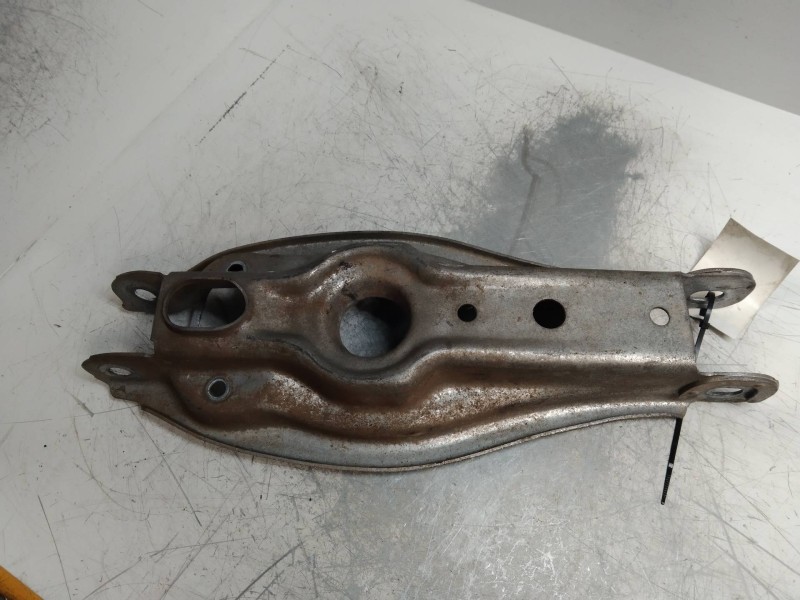 Recambio de brazo suspension inferior trasero izquierdo para bmw serie 1 berlina (e81/e87) 2.0 16v diesel referencia OEM IAM   
