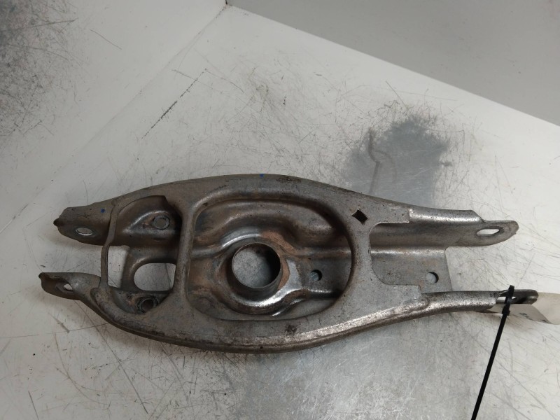 Recambio de brazo suspension inferior trasero izquierdo para bmw serie 1 berlina (e81/e87) 2.0 16v diesel referencia OEM IAM   