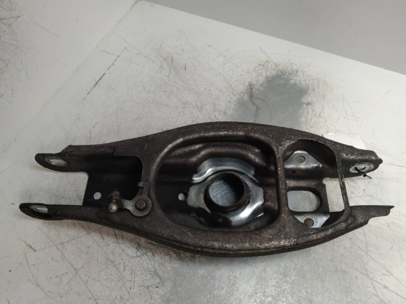Recambio de brazo suspension inferior trasero izquierdo para bmw serie 1 berlina (e81/e87) 2.0 turbodiesel cat referencia OEM IA