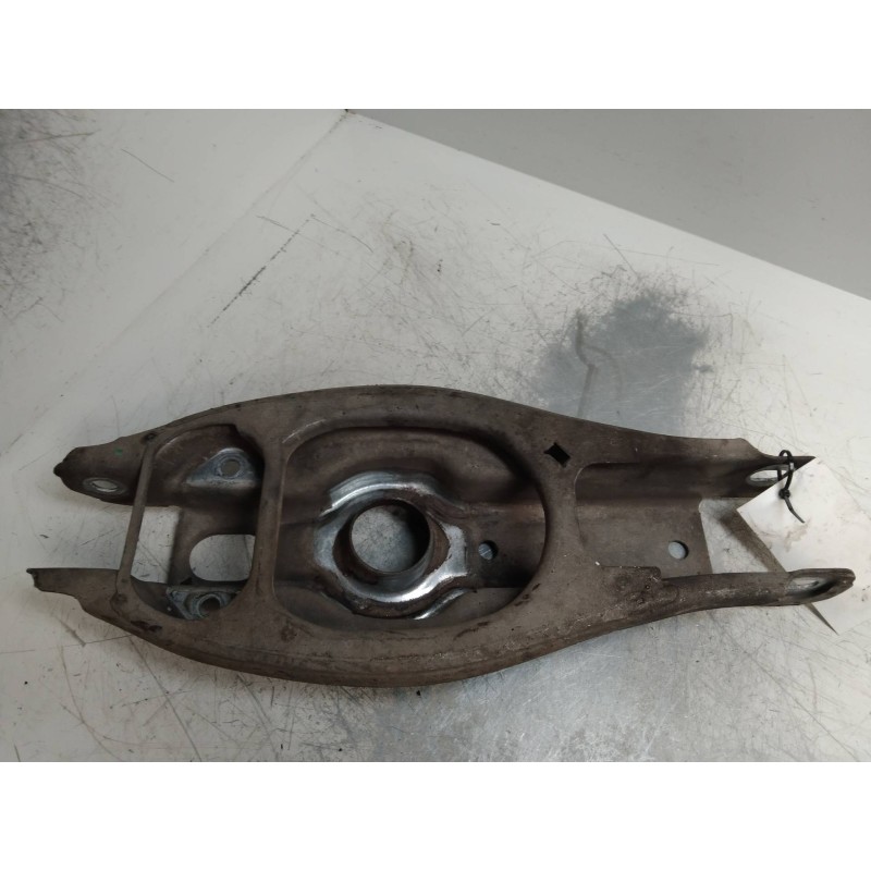 Recambio de brazo suspension inferior trasero izquierdo para bmw serie 1 berlina (e81/e87) 118d referencia OEM IAM   