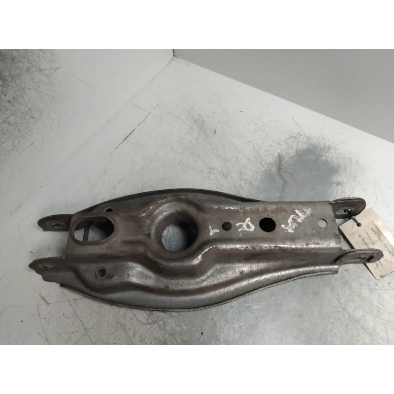 Recambio de brazo suspension inferior trasero derecho para bmw serie 1 berlina (e81/e87) 2.0 turbodiesel cat referencia OEM IAM 