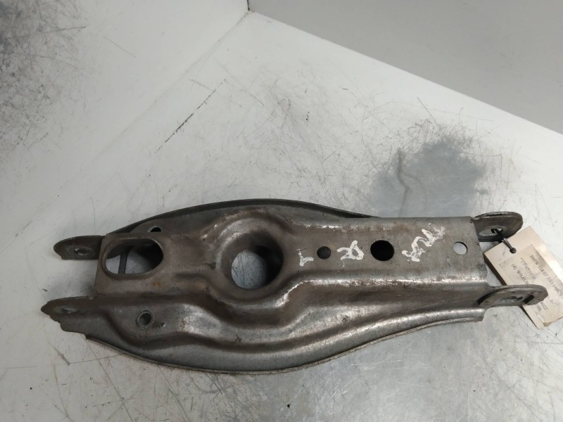 Recambio de brazo suspension inferior trasero derecho para bmw serie 1 berlina (e81/e87) 2.0 turbodiesel cat referencia OEM IAM 