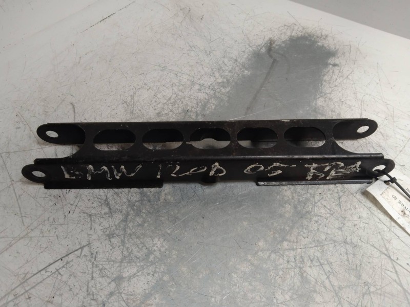 Recambio de tirante trasero derecho para bmw serie 1 berlina (e81/e87) 2.0 16v diesel referencia OEM IAM   