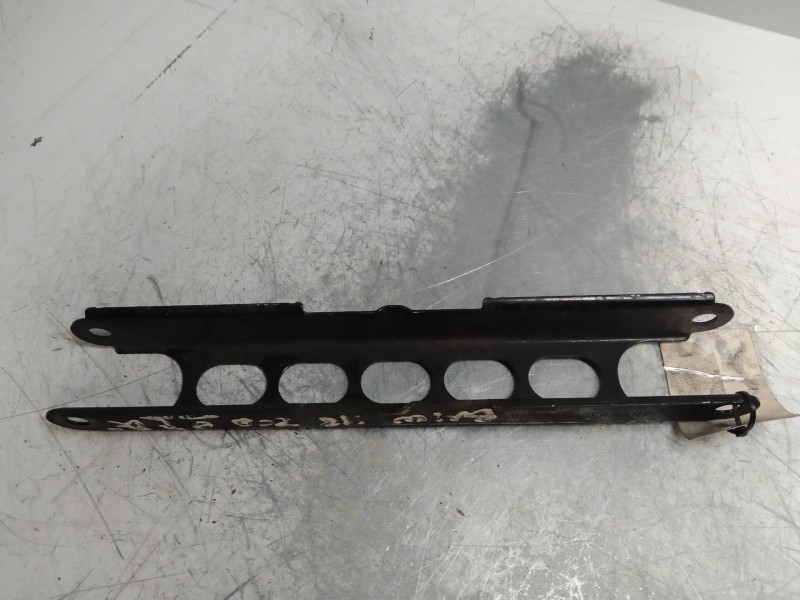 Recambio de tirante trasero derecho para bmw serie 1 berlina (e81/e87) 2.0 turbodiesel cat referencia OEM IAM   