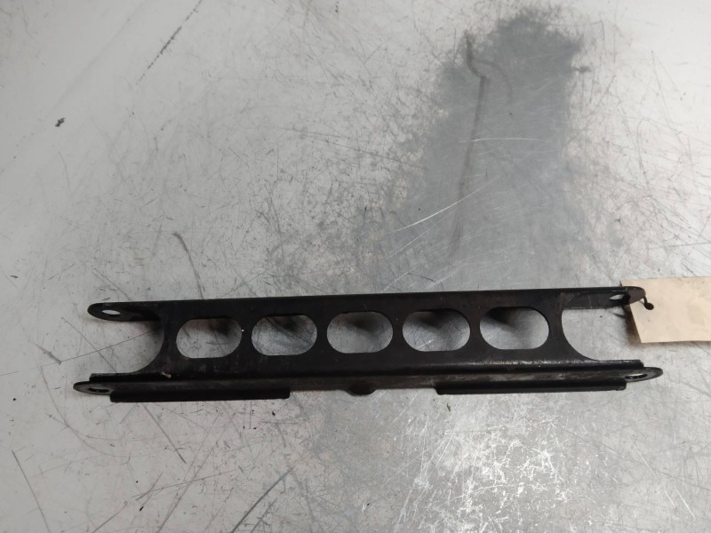 Recambio de tirante trasero izquierdo para bmw serie 1 berlina (e81/e87) 2.0 turbodiesel cat referencia OEM IAM   
