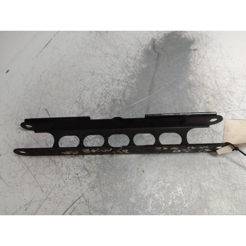 Recambio de tirante trasero izquierdo para bmw serie 1 berlina (e81/e87) 2.0 turbodiesel cat referencia OEM IAM   