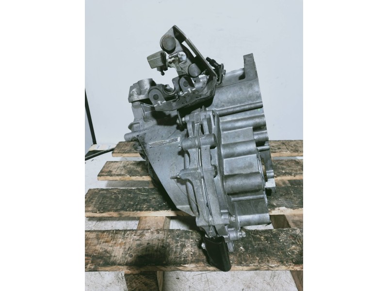 Recambio de caja cambios para opel vectra c berlina comfort referencia OEM IAM F40 R 25004001367 EL 