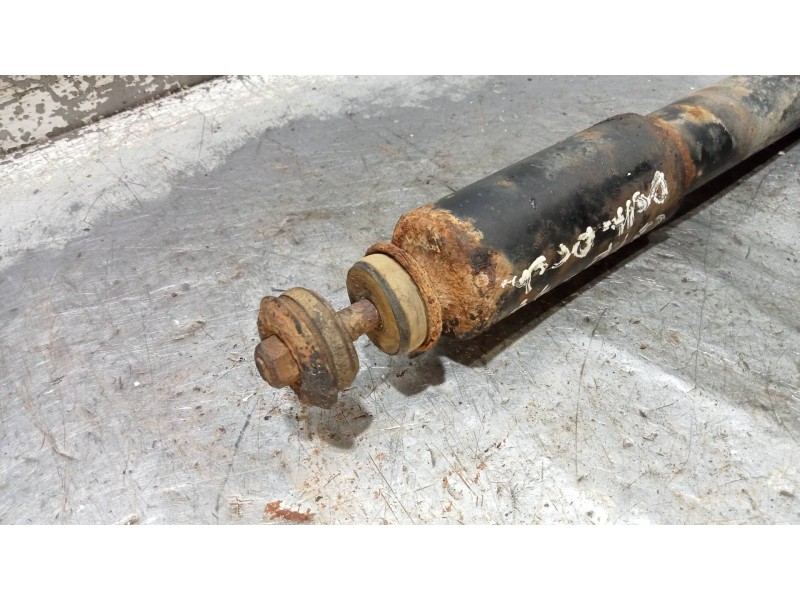 Recambio de amortiguador delantero derecho para nissan pick-up (d22) td doble cabina 4x4 referencia OEM IAM   