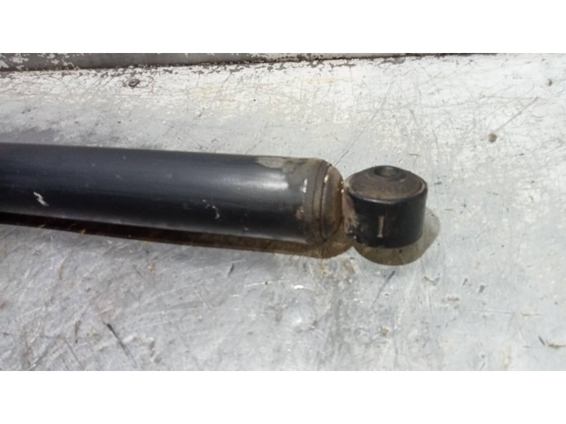 Recambio de amortiguador trasero derecho para opel corsa b swing referencia OEM IAM   