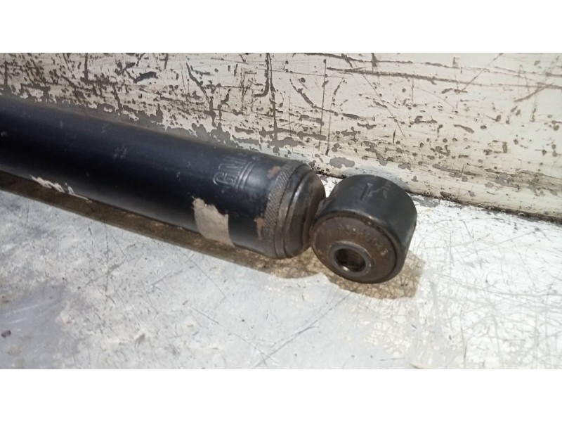 Recambio de amortiguador trasero izquierdo para opel corsa b swing referencia OEM IAM   