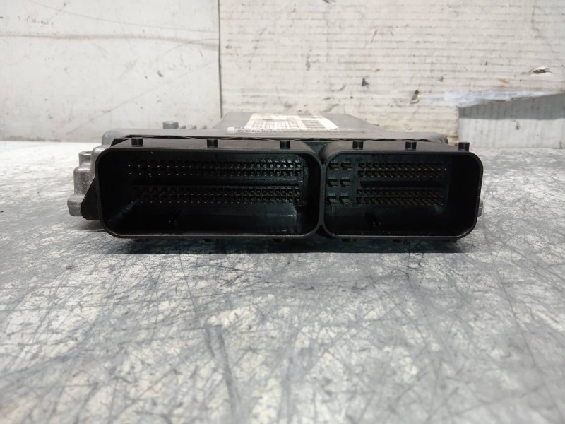 Recambio de centralita motor uce para bmw serie 3 berlina (e46) 320d referencia OEM IAM 0281010565 DDE7793443 