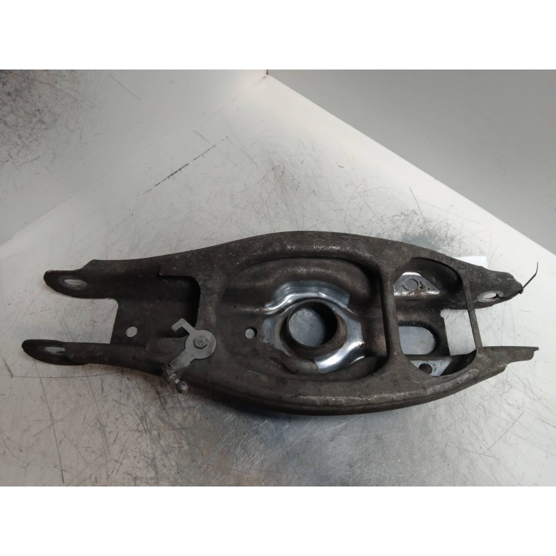 Recambio de brazo suspension inferior trasero izquierdo para bmw serie 3 berlina (e90) 320d referencia OEM IAM   