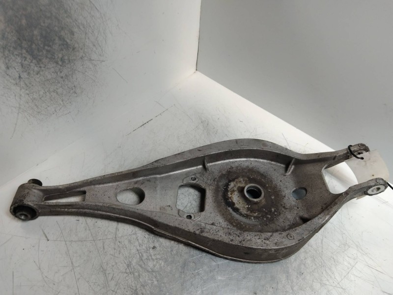 Recambio de brazo suspension inferior trasero izquierdo para bmw serie 3 berlina (e46) 2.0 16v diesel cat referencia OEM IAM 109