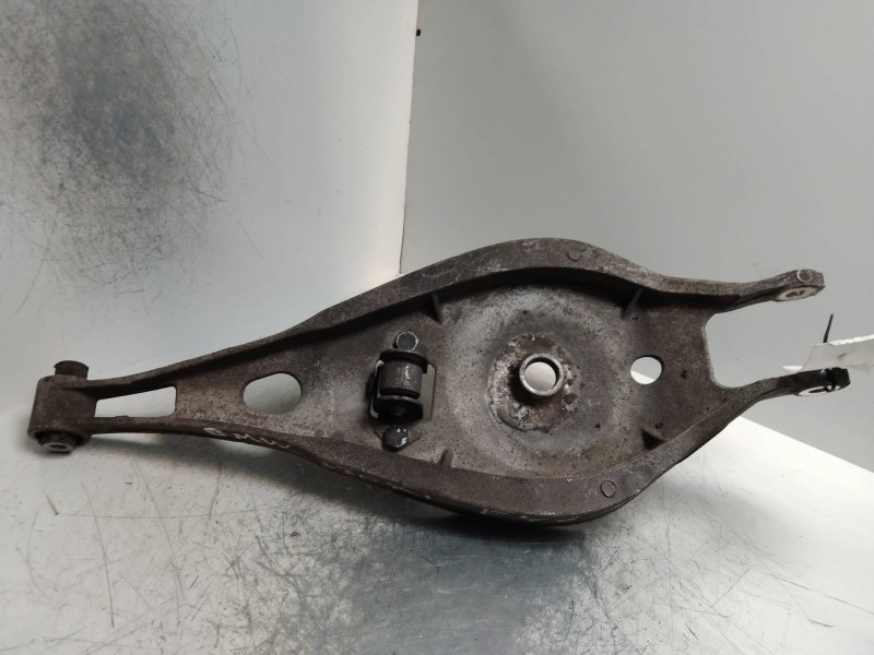 Recambio de brazo suspension inferior trasero derecho para bmw serie 3 touring (e46) 3.0 24v cat referencia OEM IAM 10948890  