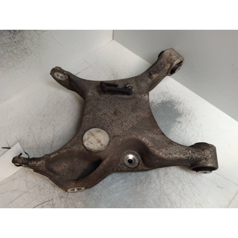 Recambio de brazo suspension inferior trasero izquierdo para bmw serie 5 touring (e61) 525d referencia OEM IAM 6758715  